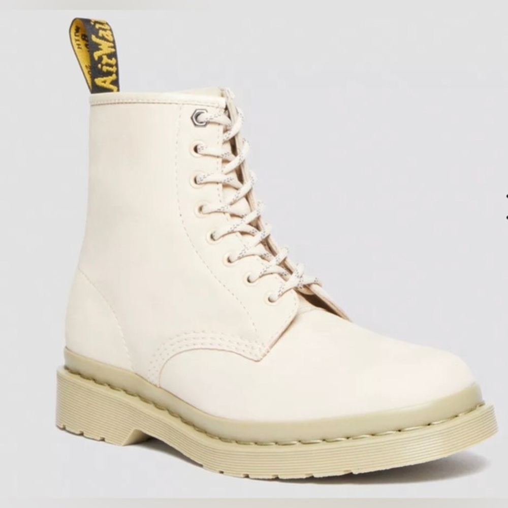 Dr Marten’s 1460 Parchment Beige Mono Milled Nubuck Leather Lace Up Boot 10 men